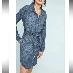 Anthropologie Cloth & Stone Long Sleeve Shirtwaist Belted Denim, size Small